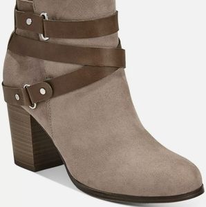 Material Girl Womens melany Leather Round Toe Ankle Fashion Boots US 9 M